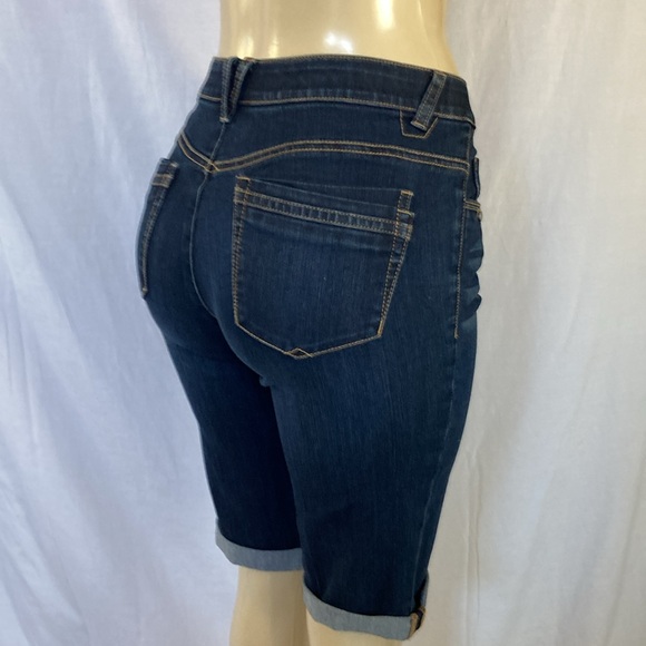SALE!!! DEMOCRACY Jeans Tummy Control Size 6 Indigo Wash Bermuda Cuffed Hem NWOT - Picture 5 of 7